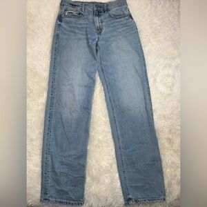 American Eagle Outfitters Light Blue Straight Leg Jeans size 2